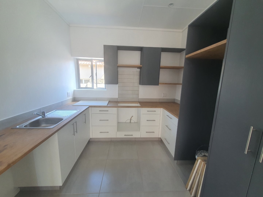 To Let 3 Bedroom Property for Rent in Pacaltsdorp Western Cape